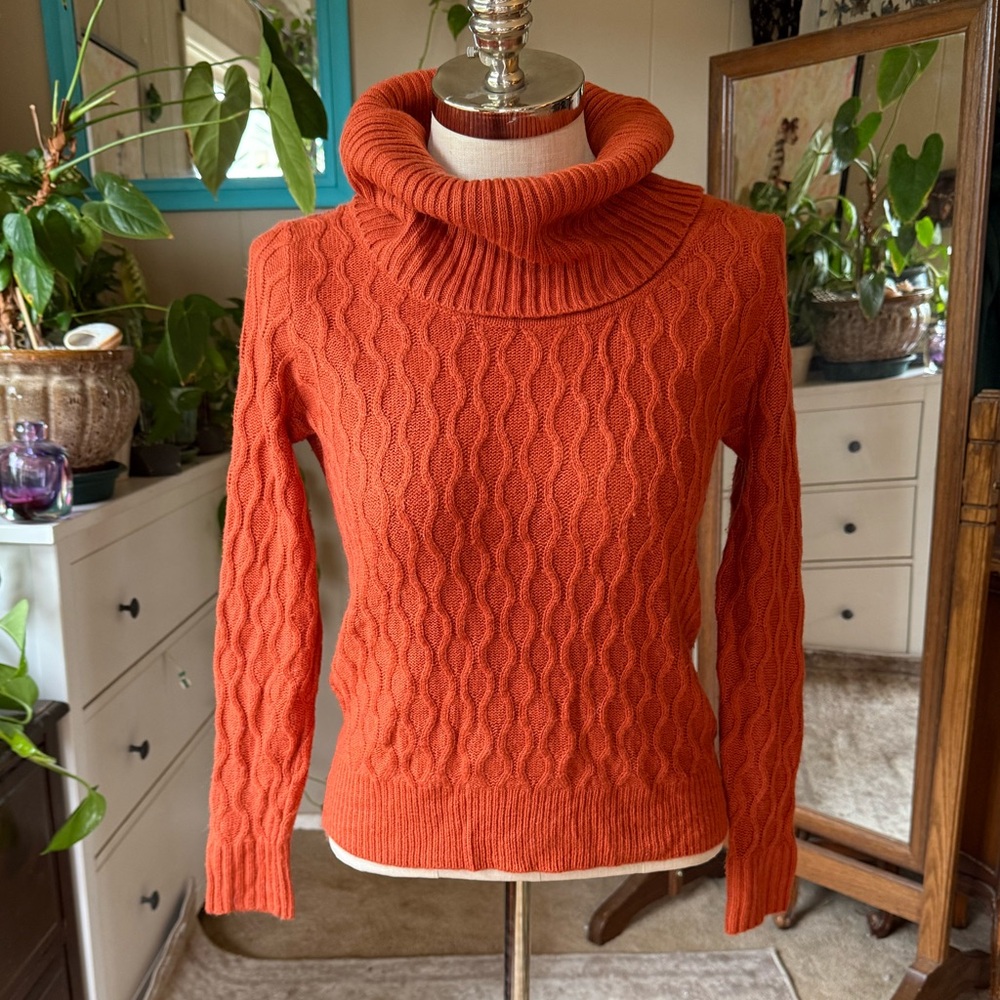 gnw burnt orange cable knit turtleneck, women’s Small